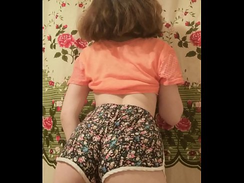 ❤️ מותק צעיר סקסי פושט את המכנסיים הקצרים במצלמה ❤️❌ פורנו ב-iw.camasexys.top ❌️❤
